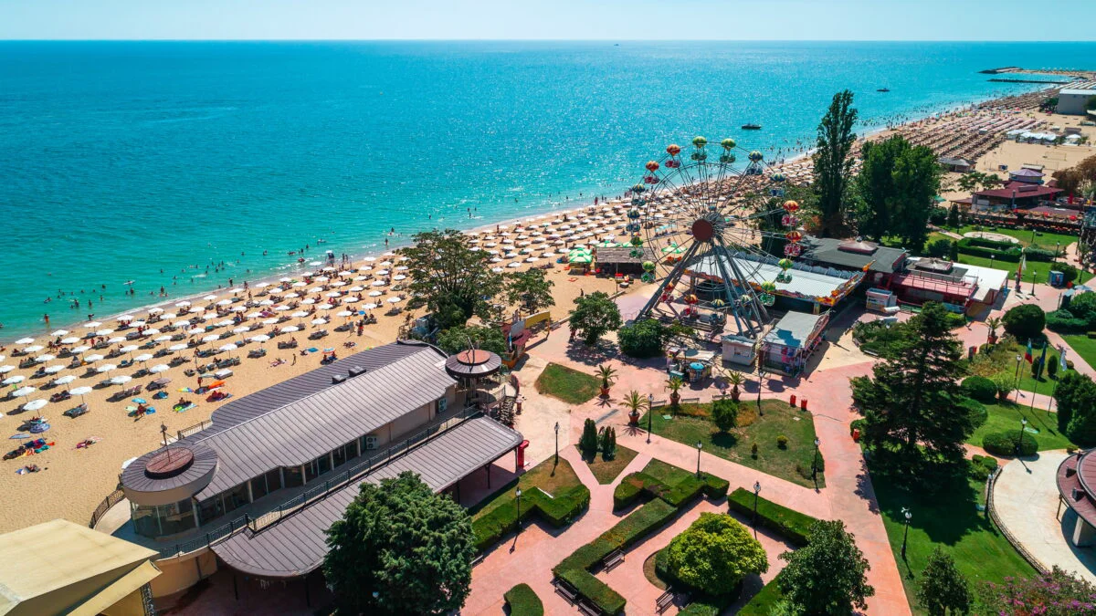Vacanțe mai scumpe în Bulgaria în 2026. Românii vor plăti și 20% în plus, dar nu din cauza adoptării Euro