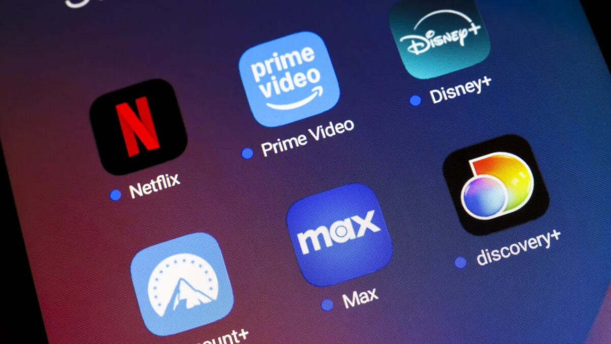 Octombrie 2025 pe Netflix, Disney+ și HBO Max: Noutăți pentru toate gusturile
