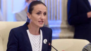 Oana Țoiu NATO va trimite trupe și echipamente în România după retragerea parțială a militarilor americani