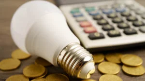 Prețurile la energie din 2026, în atenția românilor. Cât va costa și ce se schimbă pentru cosumatori