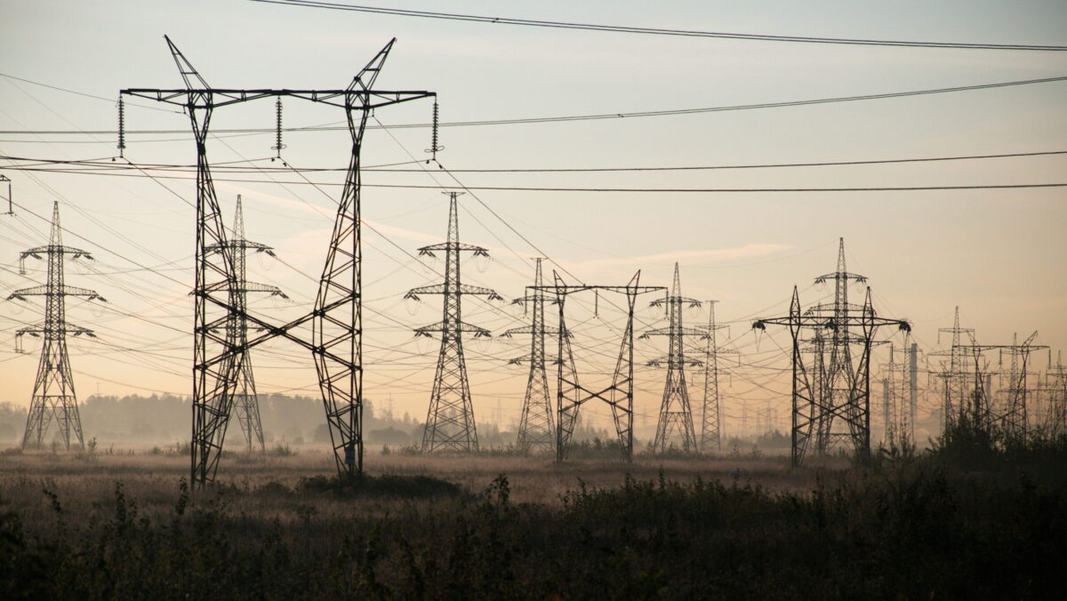Producția internă de energie a României continuă să scadă în 2025