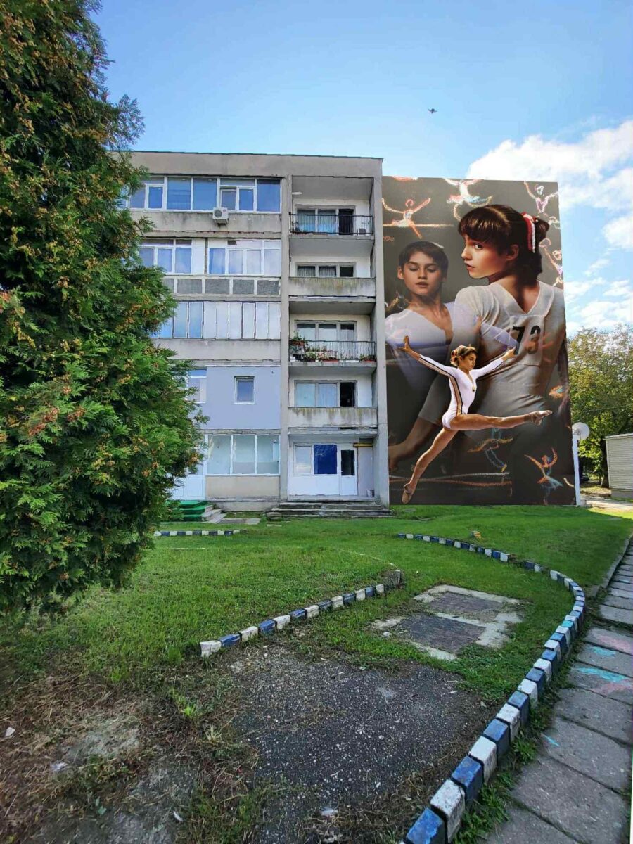Proiectul 10 pentru Onesti, pictura murala Nadia Comaneci 2