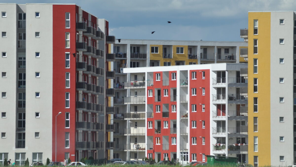 Daniel Tudor: România 2025-1,64 salarii medii pentru un mp de locuință. În 2015 aveai nevoie de 1,78 salarii medii