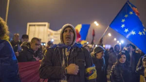 Sondaj INSCOP Doar un sfert dintre români consideră că țara se îndreaptă într-o direcție bună