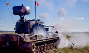 Tanc românesc în cadrul unui exercițiu militar