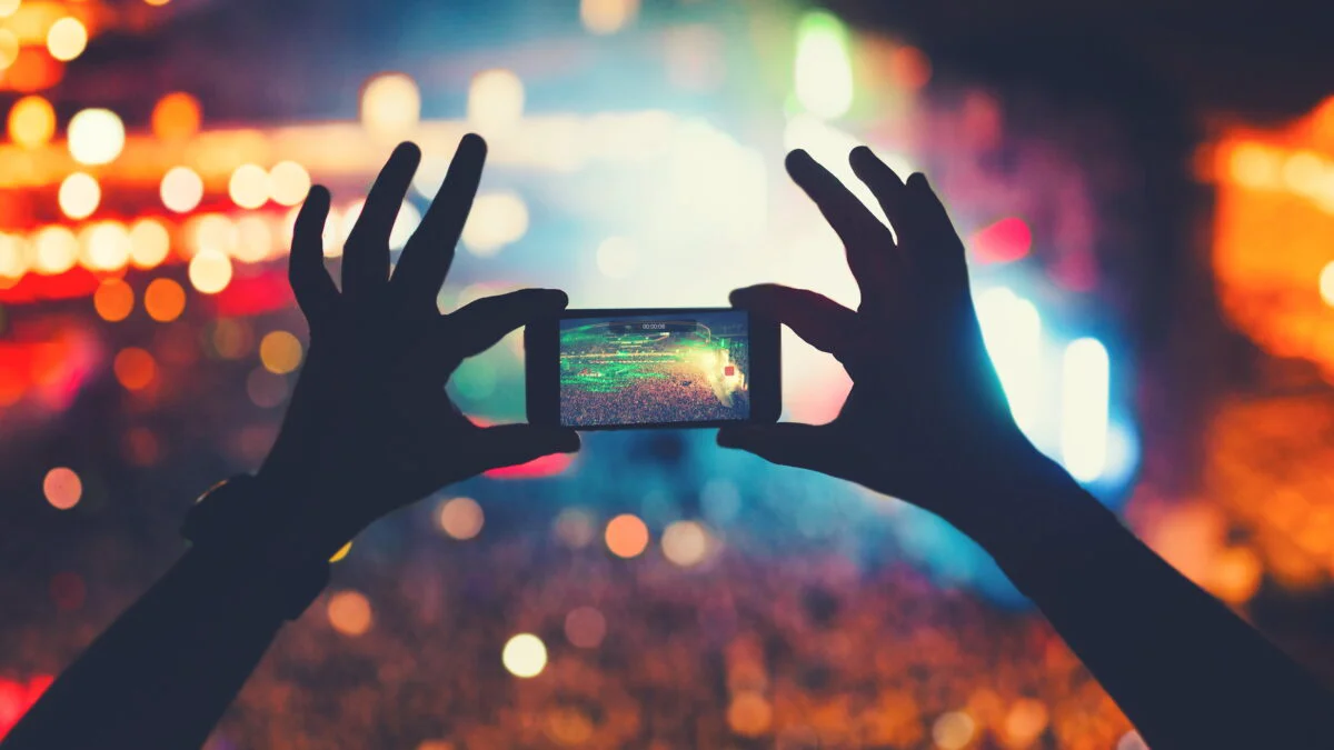 Telefoane pentru fotografii și filmări. Cât te costă în România cele mai bune modele din 2025
