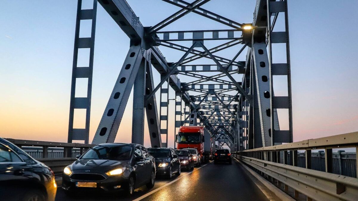 Bulgaria propune noi legături peste Dunăre. Premierul Rosen Jelyazkov cere reluarea discuțiilor cu România