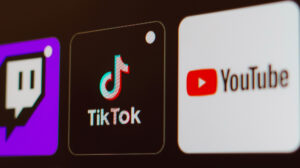 retele sociale, tiktok, youtube