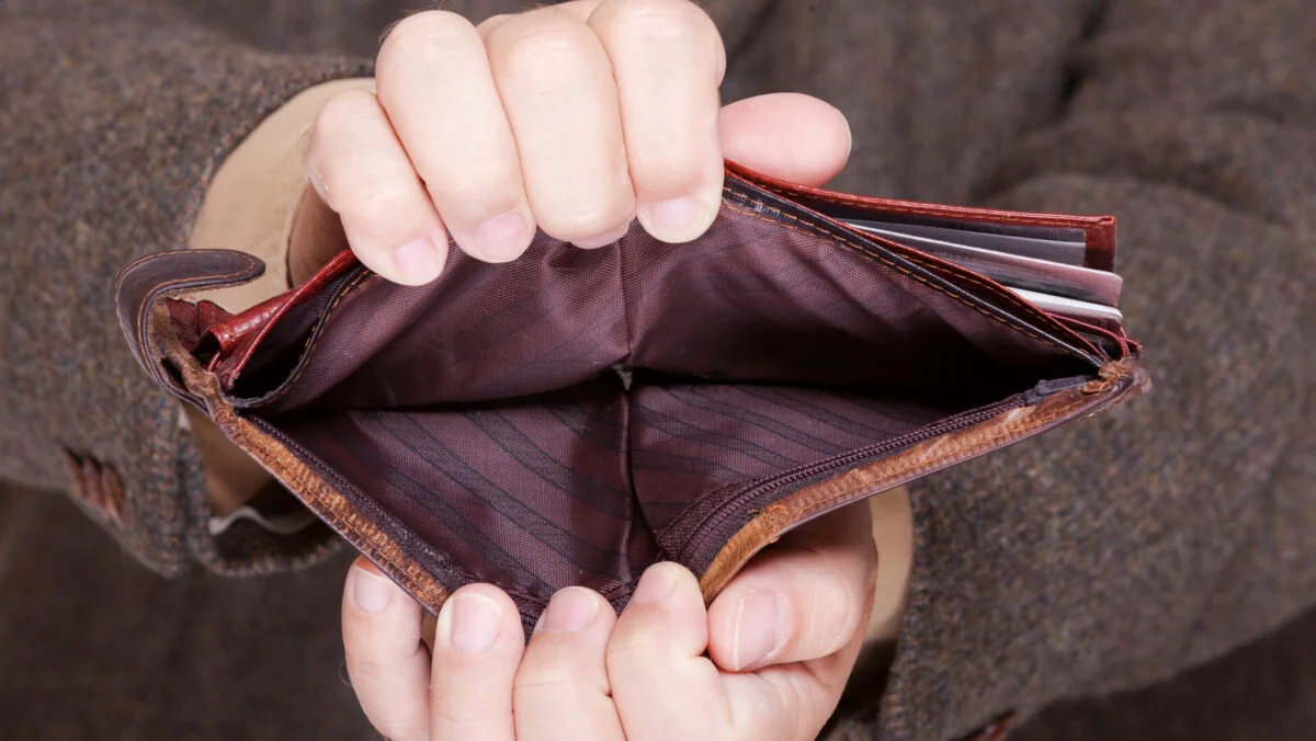 Experții, FMI și BNR confirmă riscul pentru România. Bogdan Petre: Mult peste limita de siguranță, iar băncile nu-și mai joacă rolul