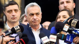 Călin Georgescu și George Simion, separați și la Alba Iulia El are programul lui, noi îl avem pe al nostru