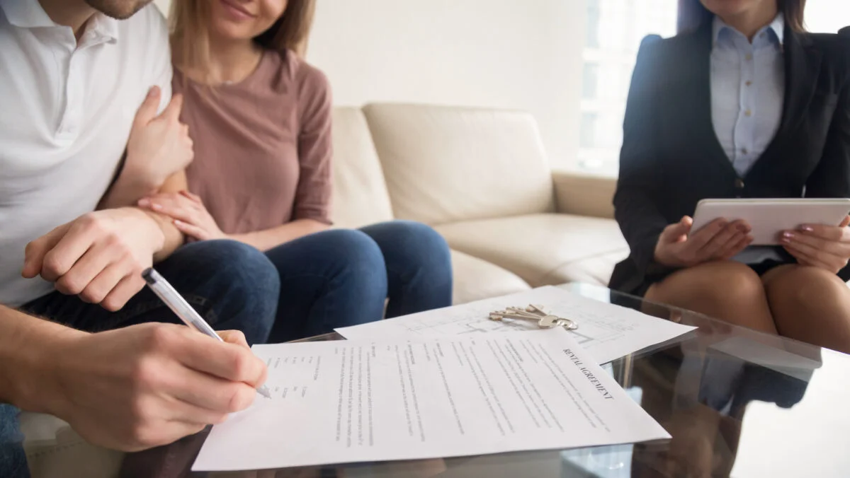 Ajutor în bani pentru plata chiriei sau a ratei la locuință. Reguli pentru românii care s-au mutat în Germania