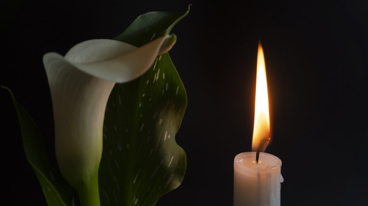 Lumea filmului e în doliu. Un iubit actor de la Hollywood s-a stins din viață. A jucat în zeci de filme și seriale cu cele mai mari vedete