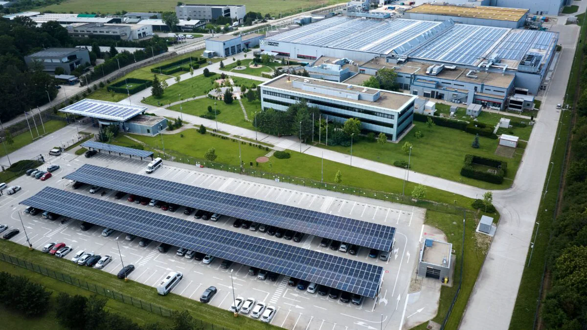 Philip Morris România investiție în energie verde la fabrica din Otopeni