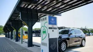 Transportul verde se extinde în România prin PNRR. Câte vehicule au fost cumpărate și câte stații au fost instalate