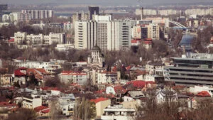 Formula „Valoarea locuinței = chiria × 15 ani”, explicată de Daniel Tudor. Ce trebuie să știe proprietarii de locuințe