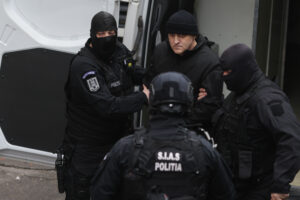 Horațiu Potra a fost adus cu mascații în fața judecătorilor Curții de Apel București