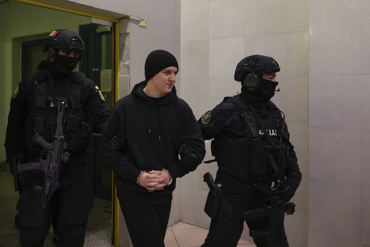 Horatiu Potra adus pe Otopeni 2