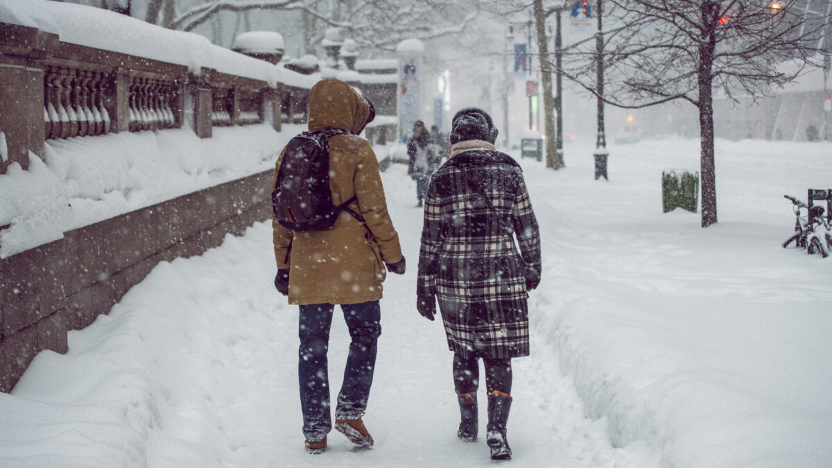 Vine iarna în România, cu ger sub –10°C. Când sunt așteptate primele ninsori în zonele joase