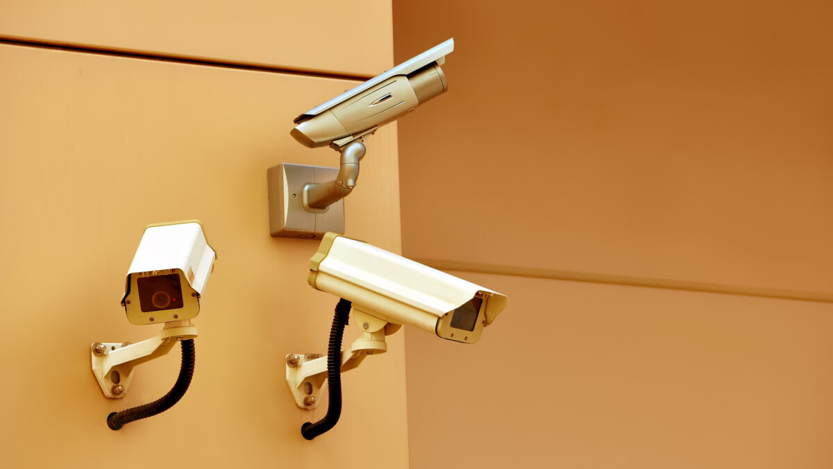 MAI, despre Sistemul E-Sigur: Camerele instalate de autorităţile locale sunt extrem de diverse. Interconectarea se va face doar după omologare