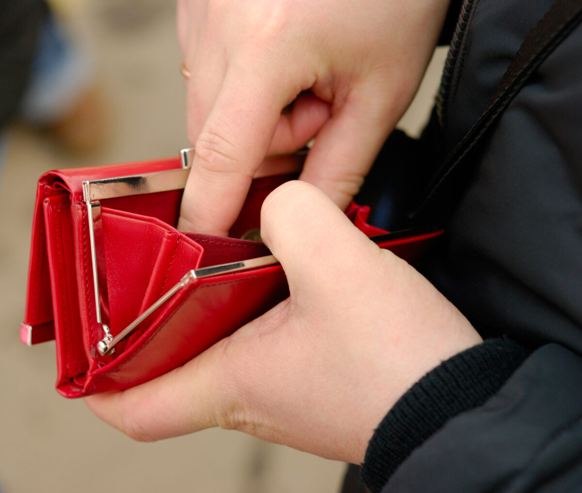 Managerii din comerț, servicii, industrie și construcții anunță noi scumpiri până la începutul lui 2026, arată datele INS