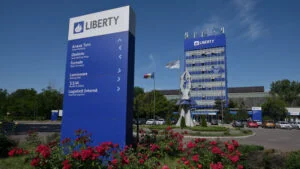 Percheziții la Liberty Galați suspiciuni de deturnare a 292 milioane euro din credite EximBank