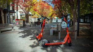 Președintele a semnat decretul pentru modificarea Legii RCA. Ce trotinete electrice vor avea nevoie de RCA