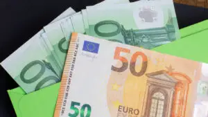 Bulgaria schimbă banii. Fenomenul straniu provocat de trecerea la moneda euro. Ce s-a întâmplat cu numerarul