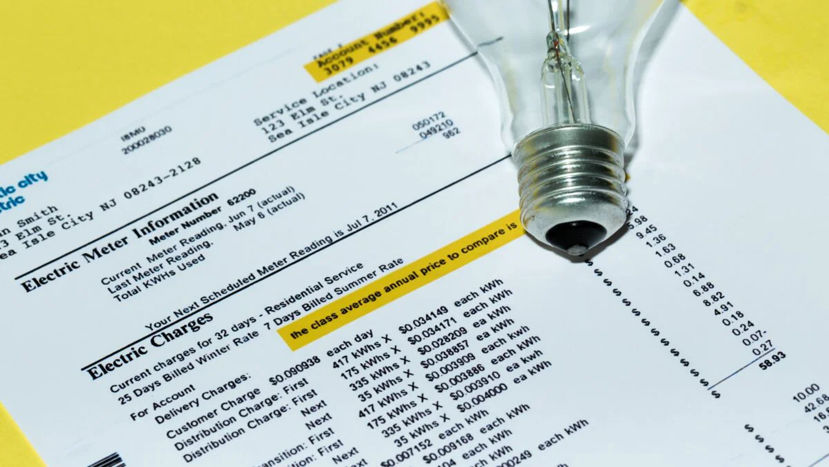 Sfaturi utile pentru a economisi energie. Greșeala pe care o fac românii după ora 17:30. Secretul unei facturi mici