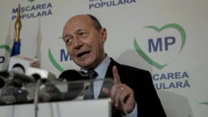 Traian Băsescu, atac dur la adresa Ancăi Alexandrescu A mâncat din mâna lui Dragnea. Spre deosebire de ea, Georgescu e inteligent