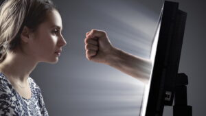 Violență digitală, agresiune online