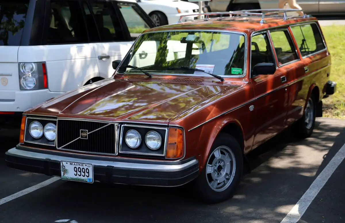 Volvo seria 200