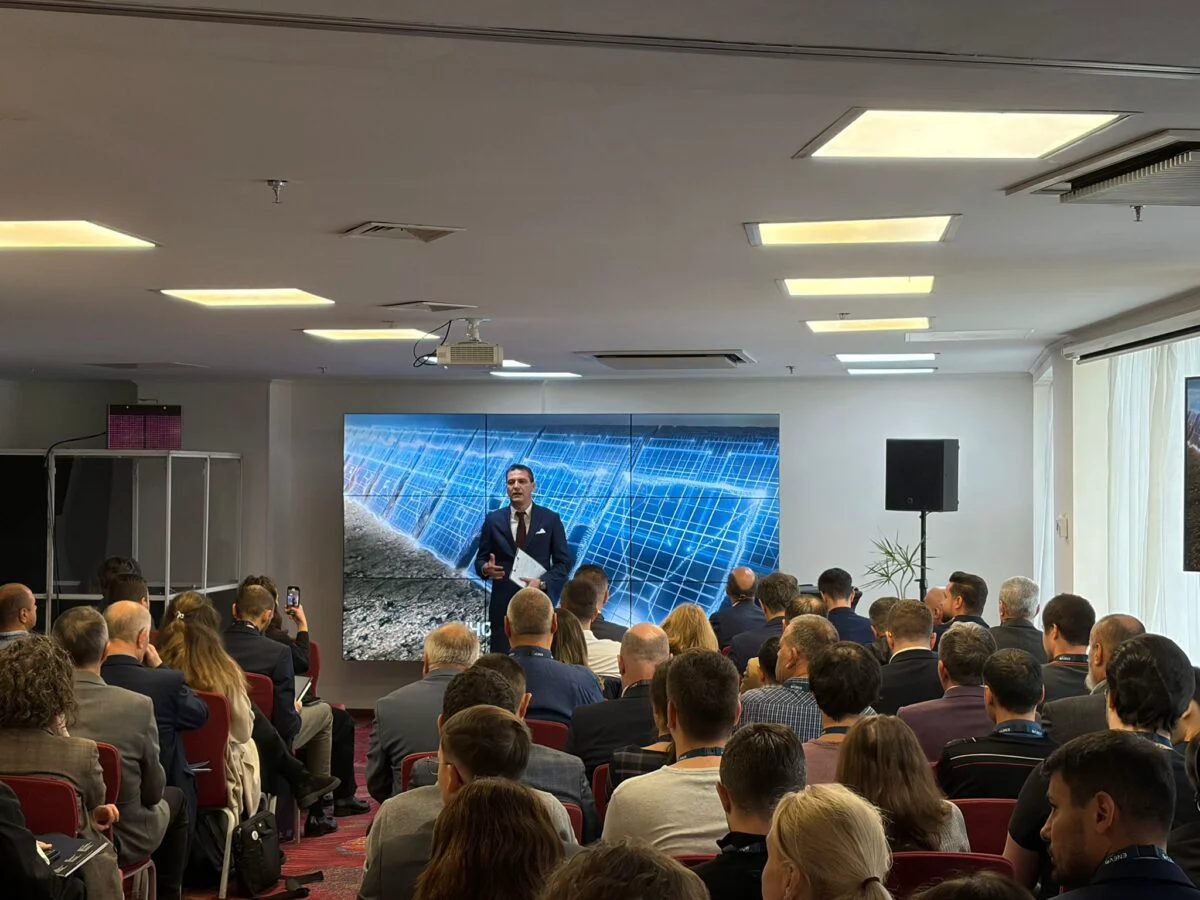 O soluție avansată de automatizare a fost prezentată la București. Sistemul poate preveni suprasarcinile și întreruperile din rețeaua electrică