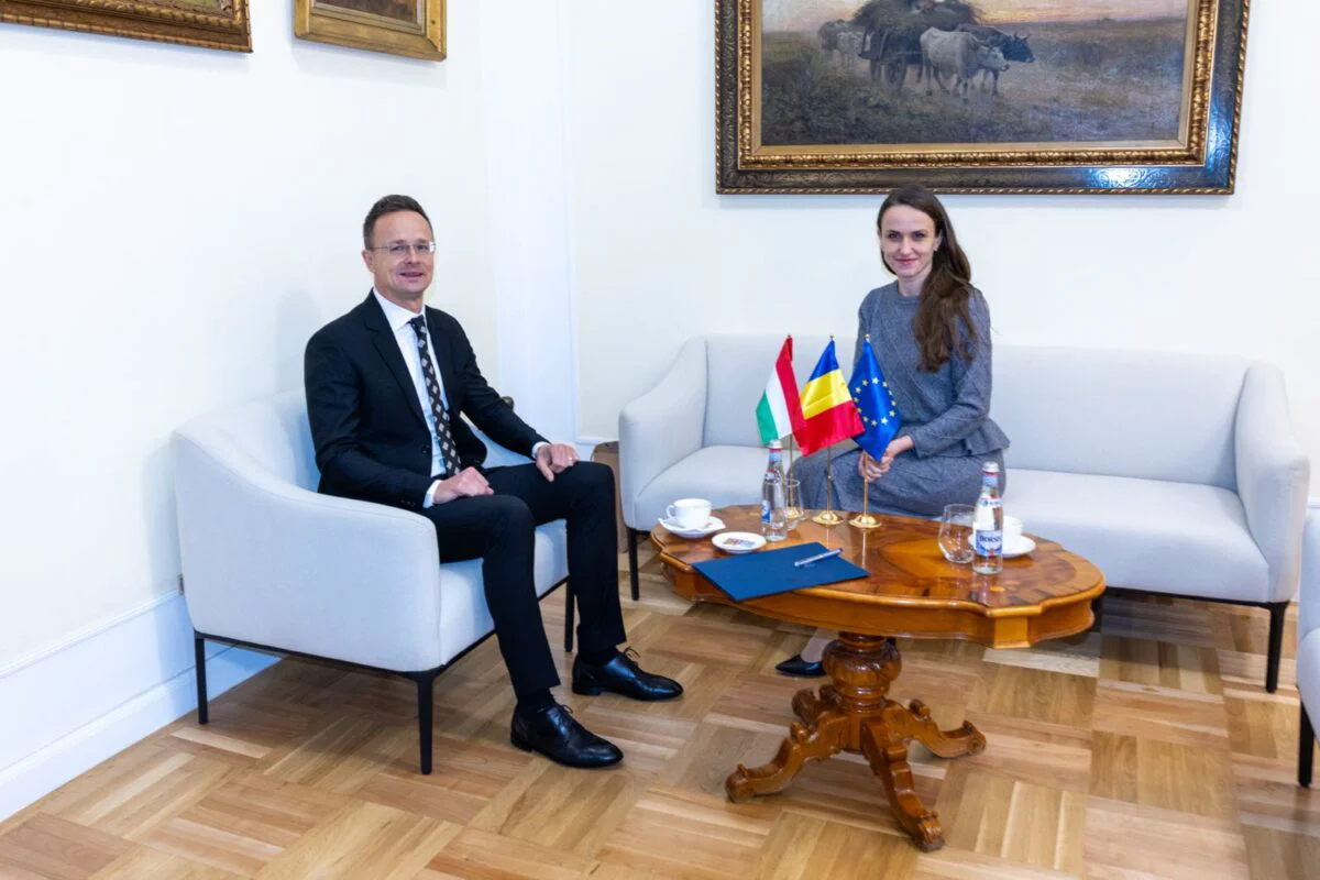 Noul dialog româno-ungar. Oana Ţoiu și Péter Szijjártó stabilesc direcțiile de cooperare pentru 2026