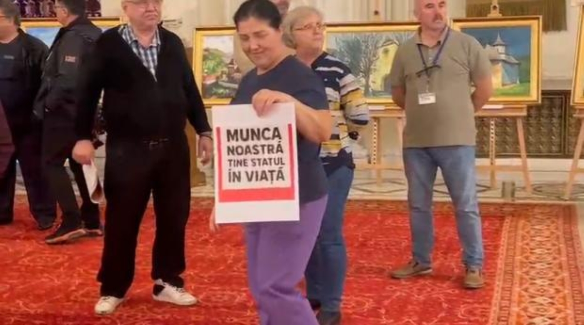 Angajații de la Camera Deputaților și Senat protestează. Guvernul le tăie salariile cu 10%: Munca noastră ține statul în viață