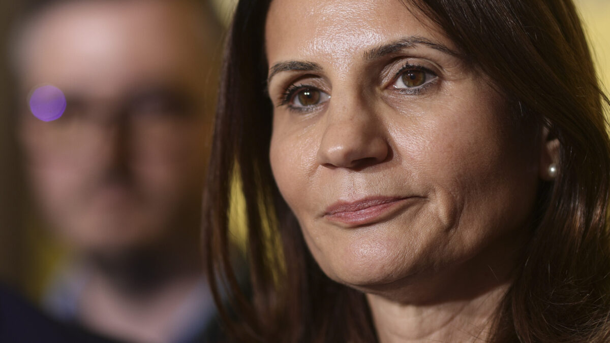 Culisele gradului paralel: Cum a primit Anca Alexandrescu gradul de locotenent-colonel în rezervă al Armatei Române