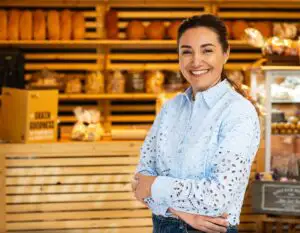 Cecilia Țugulia și soțul său au obținut certificatul și pentru produse din gama de panificație (sursă foto - arhiva companiei)