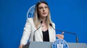 Diana Buzoianu, moțiune simplă inițiată de AUR