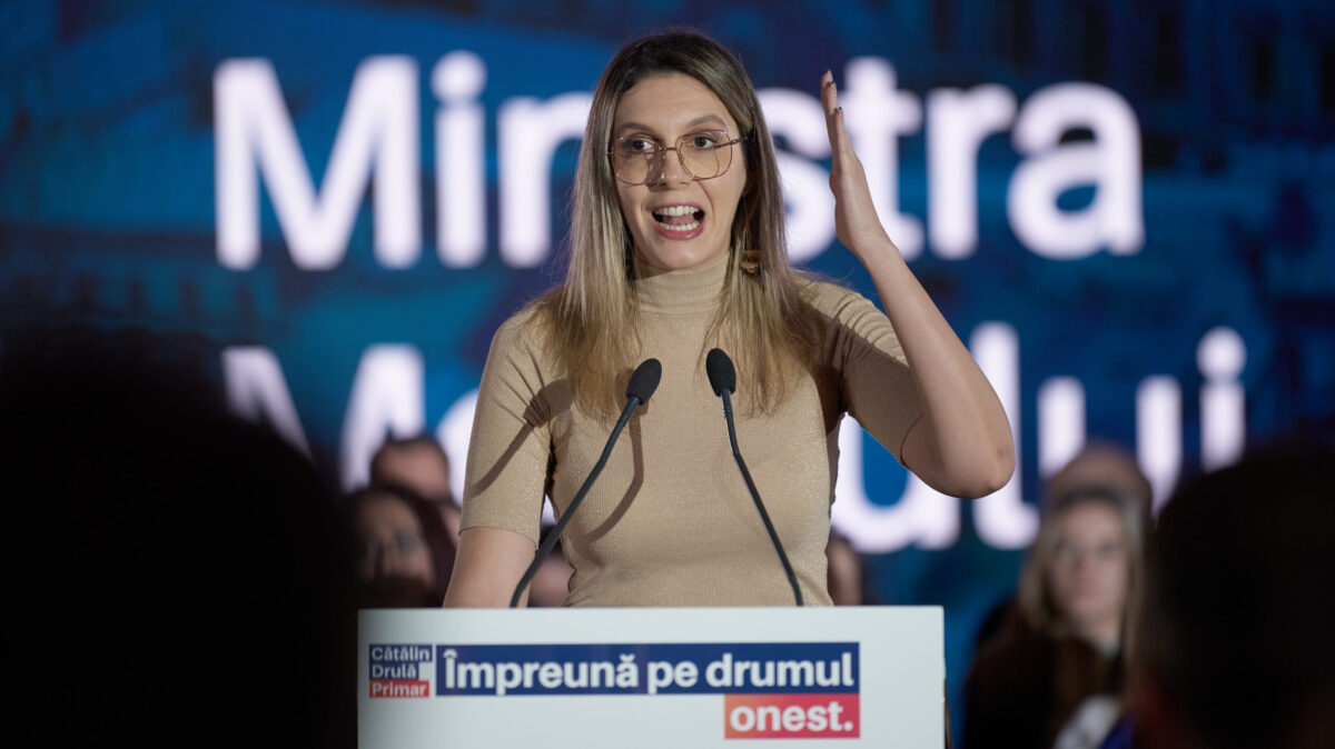 Criza apei potabile, s-au făcut primele demiteri. Diana Buzoianu refuză iar să plece din funcție. Concluziile raportului Corpului de Control