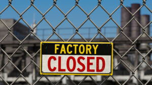 Fabrică închisă