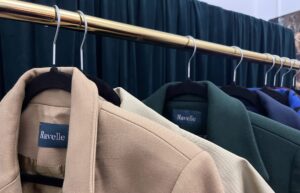 Raluca Constantin lansează Ravelle