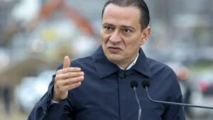 Primarul Sectorului 4, Daniel Băluţă