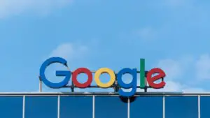 Google își rescrie strategia privind inteligența artificială. Tehnologia promite să transforme modul în care utilizatorii interacționează cu internetul