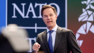 Mark Rutte avertizează că Rusia poate ataca NATO în următorii cinci ani Suntem următoarea ţintă