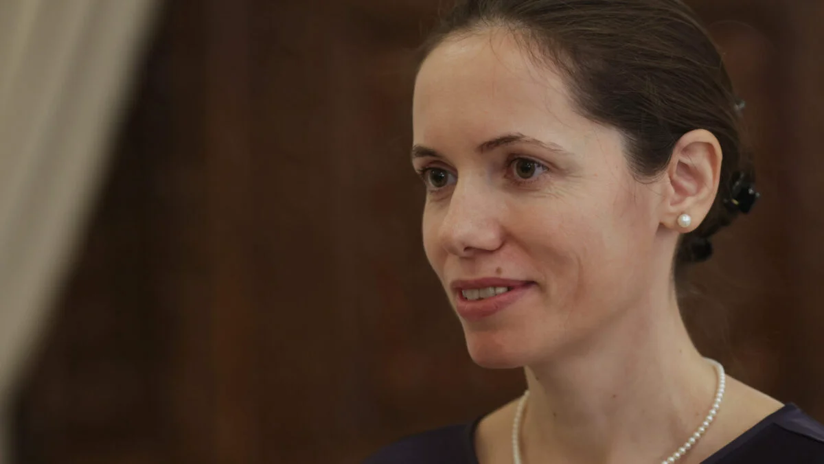 Mirabela Grădinaru: Nu-mi pun eticheta de de Primă Doamnă. Mă implic în acţiuni în care cred. Dacă pot să fac ceva, să unesc societatea civilă cu clasa politică