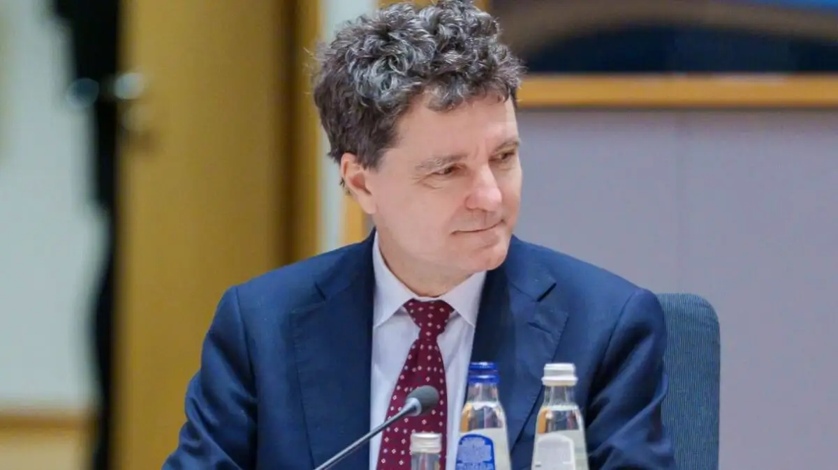 Nicușor Dan a semnat decretul. Românii sărbătoresc o nouă zi națională