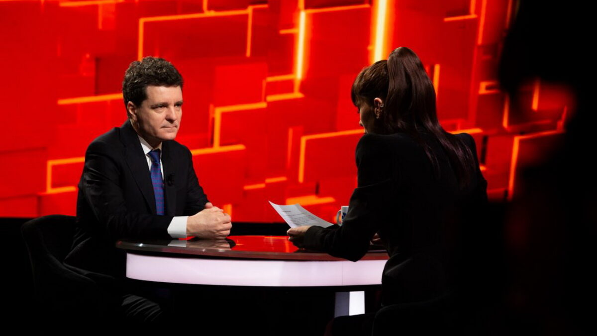 Nicușor Dan, acuzat de blat cu PSD. În 2017, protesta în stradă față de Guvernul Grindeanu: Eu trebuie să fiu corect