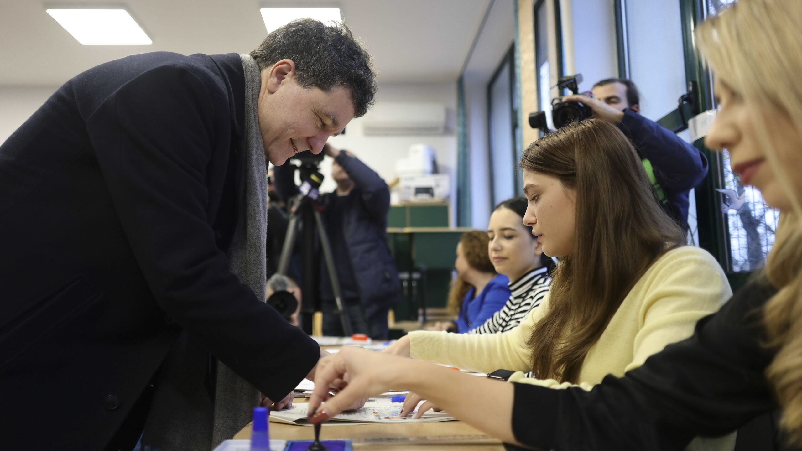Nicușor Dan a votat la alegerile locale
