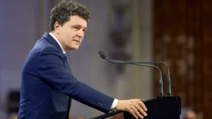 România, prinsă între Rusia și SUA. Nicușor Dan, interviu în Le Monde despre dronele rusești și relația cu noua Americă a lui Trump