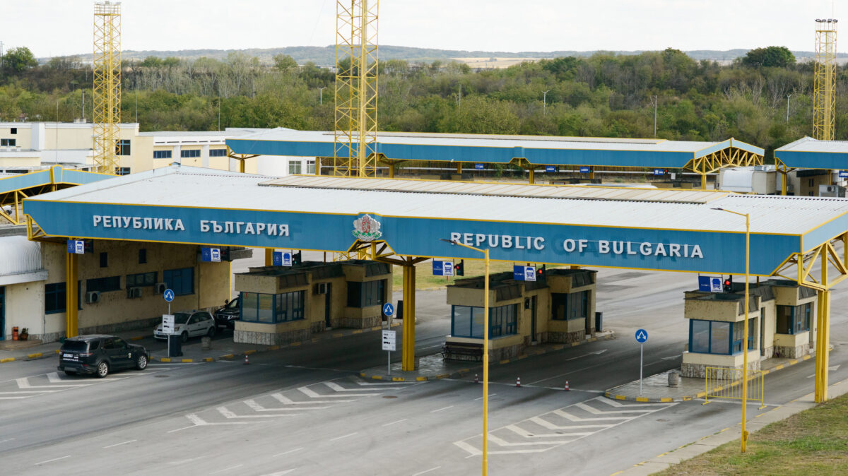 Traficul se reia complet pe podul dintre România și Bulgaria din 18 decembrie. Cum se va circula pe perioada sărbătorilor