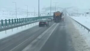 Utilaj de deszapezire